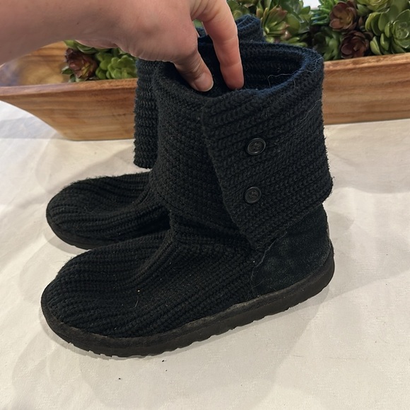 Ugg Australia Boots 5649 Cardy Knit Tall Sweater 2 Button womens‎ size 6 black - Picture 8 of 8